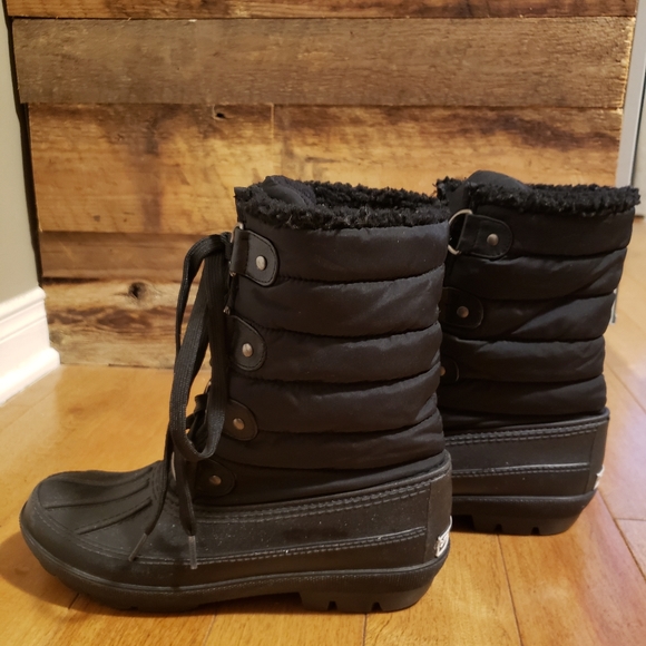 NWOT - Women's winter boots Size 7 - Picture 4 of 4